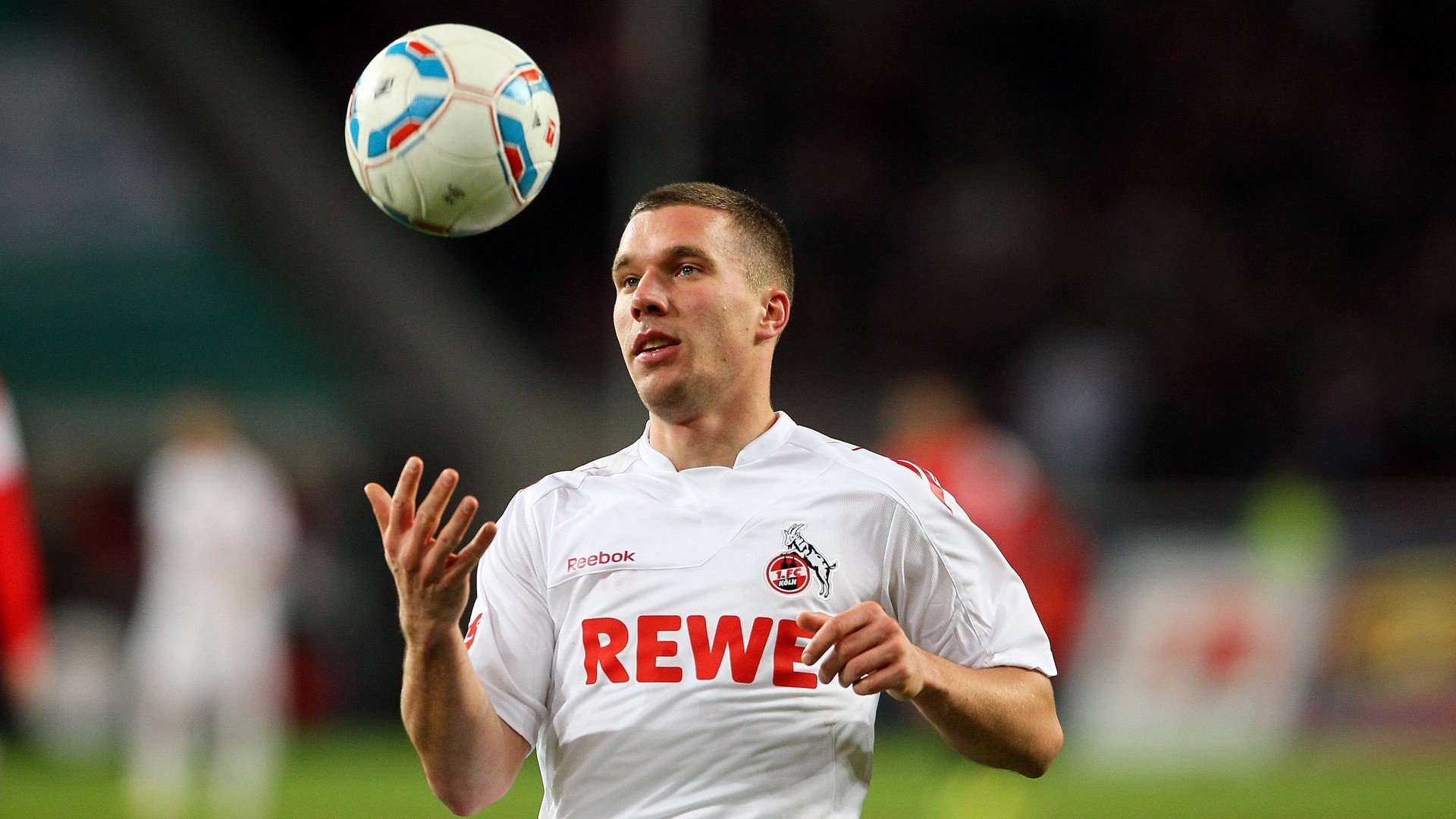 全国羽毛球锦标赛圆满落幕 新锐选手表现抢眼