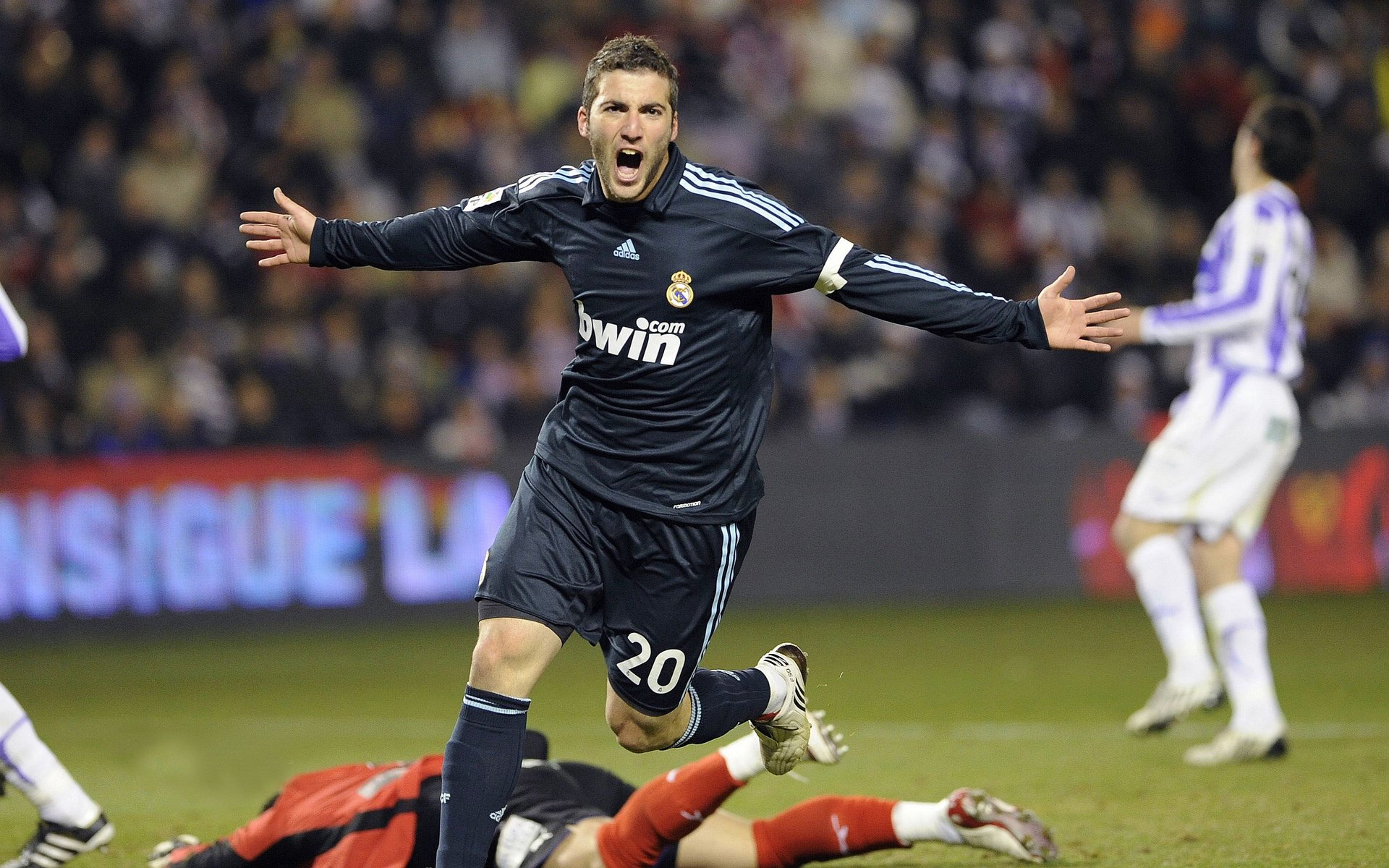 羽生结弦领衔群星闪耀 2024世界花样滑冰大奖赛总决赛精彩落幕